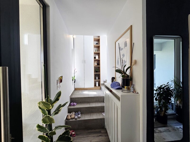 Sydney Residence, Tunari vila 4 camere, complet mobilata, renovata